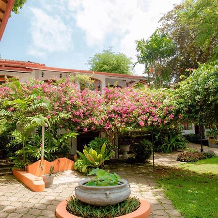 Ayubowan Swiss Lanka Bungalow Resort Bentota Esterno foto